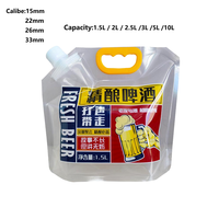 Vente en gros Sacs d'emballage de bière liquide transparents épaissis portables et pochette debout pour liquide de boisson de 1 litre avec bec verseur avec poignée
