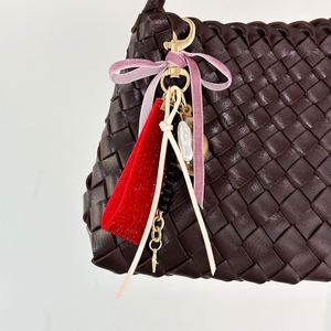 Llavero con Cuentas Estilo Coquette, Lazo de Terciopelo, Adorno Hecho a Mano para Bolsos, Colgante para Cartera de Mujer, Accesorio de Regalo - Product Image 2