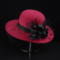 Chapeau élégant en coton pour femme avec décoration florale noire et rouge et voile pour occasions formelles et cérémonies