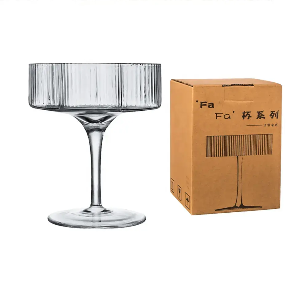 Wholesale Round Modern Flower Style Goblet Personality Creative Classical Sweet Wine Martini Cocktail Glasses