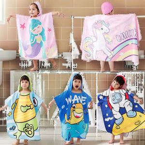 Serviette de bain pour enfants en polaire corail ultra douce, séchage rapide, avec imprimé animalier, motif dessin animé, boucle de rangement pour le sport - Product Image 3