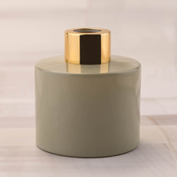 Bouteille diffuseur de parfum carrée en verre, disponible en 200 ml, 50 ml, 100 ml, 150 ml, avec bouchon à vis, pour la maison, la cuisine et la salle de bain