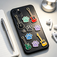 Autocollants de téléphone en métal personnalisés, décorations en alliage de zinc en gros, personnages de musique et d'anime sur mesure