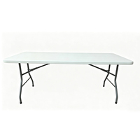 Table de banquet pliable de 6 pieds avec plateau en HDPE massif et pieds en métal pour les fêtes, la restauration, les hôtels et l'extérieur