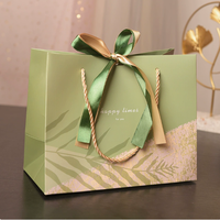 Sacs cadeaux classiques en papier végétal vert matcha, personnalisables, recyclables, résistants à l'humidité et imperméables, avec cordon de serrage en ruban, motif feuille de palmier simple