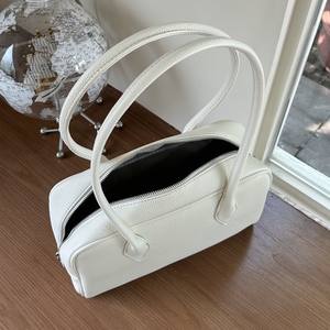 2025 New Style Women's Boston Handbag Korean-Style Simple Bowling Bag Underarm Arm Bag - Product Image 3