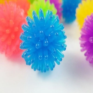Balles anti-stress miniatures colorées de 2,5 cm, balles à picots douces, jouets sensoriels pour soulager le stress, pour adultes, décorations de fête - Product Image 4