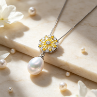 Liontin Mutiara Air Tawar Berlapis Perak Kelas AAA Mewah dengan Batu CZ Kuning 8-9mm Desain Bunga Romantis Bentuk Beras