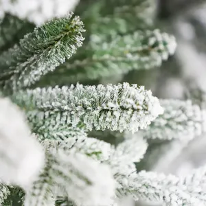 2023 nouveau Style arbre de noël floqué Pvc Pe mixte maison vacances décoration vente chaude neige flocage arbre de noël - Product Image 4