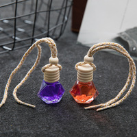 Mini bouteille d'arôme en verre suspendue avec lanière en corde diffuseur de désodorisant de voiture