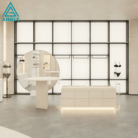 Premium Gold LED-Beleuchtung Dessous-Präsentationsständer BH-Schaufensterpuppe Luxus-Unterwäsche-Vitrine Elite Boutique Innendesign-Set