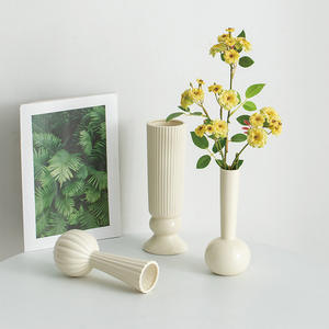Jarrón de Cerámica Crema Moderno y Sencillo Estilo Nórdico Shumen para Flores Secas, Arreglos Florales Hidropónicos, Decoración para Sala de Estar - Product Image 1