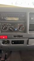 L'usine chinoise fournit le camion JAC Light Duty 4x2 Van Truck disponible en cabine simple et cabine double