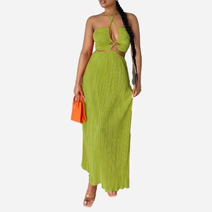 Vestidos de Mujer al por Mayor, Ecológicos, Personalizables, con Cierre Cruzado en Contraste, sin Espalda, con Botones - Product Image 3