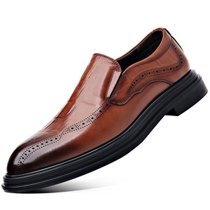 Mocasines de cuero formales de negocios para hombre, zapatos de conducción a la moda con suela blanda negra, para jóvenes de 18 a 40 años - Product Image 4