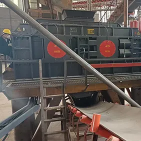 China Dubbele Roller Crusher Fabrikant Zand Making Machine Roller Zand Maker Prijs Voor Steengroeve