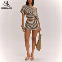 Ensemble élégant 2 pièces pour femme : Haut asymétrique à manches courtes et short décontracté, imprimé rayures, idéal pour la maison