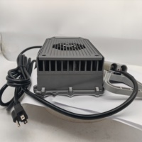 Chargeur LiFePO4 72V15A certifié CE avec coque étanche pour balayeuse d'entrepôt, gerbeur, équipement de nettoyage