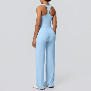 Комплект для тренировок из 2 предметов: быстросохнущий топ на бретельках и прямые леггинсы для йоги из дышащей ткани (спандекс/нейлон) с четырехсторонним растяжением - Product Image 3