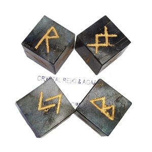 Cristal Rune pierre labradorite carré cube ensemble runes dés Vikings naturel rune minéral cristal pierre gemme en gros - Product Image 4