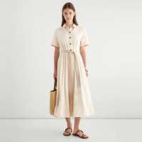Robe chemise décontractée ivoire pour femme, personnalisable OEM/ODM, à manches courtes, col boutonné, taille nouée, longueur midi, avec détail floral à l'ourlet