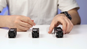 Xách tay 20 Wát ODM Diode máy cắt <span class=keywords><strong>laser</strong></span> với lốp mã QR Logo đánh dấu khắc hỗ trợ Las DST DXF <span class=keywords><strong>PPT</strong></span> đồ họa định dạng - Product Image 2