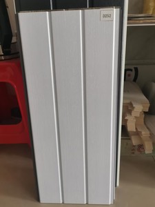 Trần nhựa PVC siêu trắng rộng 25cm với đường bạc cho phòng tắm trong nhà và bảng điều khiển trần gỗ hai rãnh - Product Image 5