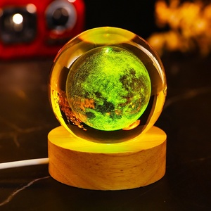 Drop Shipping Creative Colorful Solar System Crystal <strong>Ball</strong> 3D Engraving <strong>Moon</strong> Mars Earth Crystal <strong>Ball</strong> Car Ornaments - Product Image 3