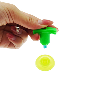 <span class=keywords><strong>Mini</strong></span> Torque Gyro Plastic <span class=keywords><strong>Spinning</strong></span> Top Juguetes para niños - Product Image 4