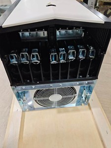ACS880-01-156A-5 ไดรฟ์ปรับความถี่ ACS880 ซีรีส์ 150A 3 เฟส 380-500V สำหรับ PLC - Product Image 1