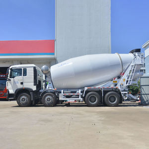 Camión Mezclador de Concreto Usado SINOTRUK HOWO 8x4 - Product Image 4