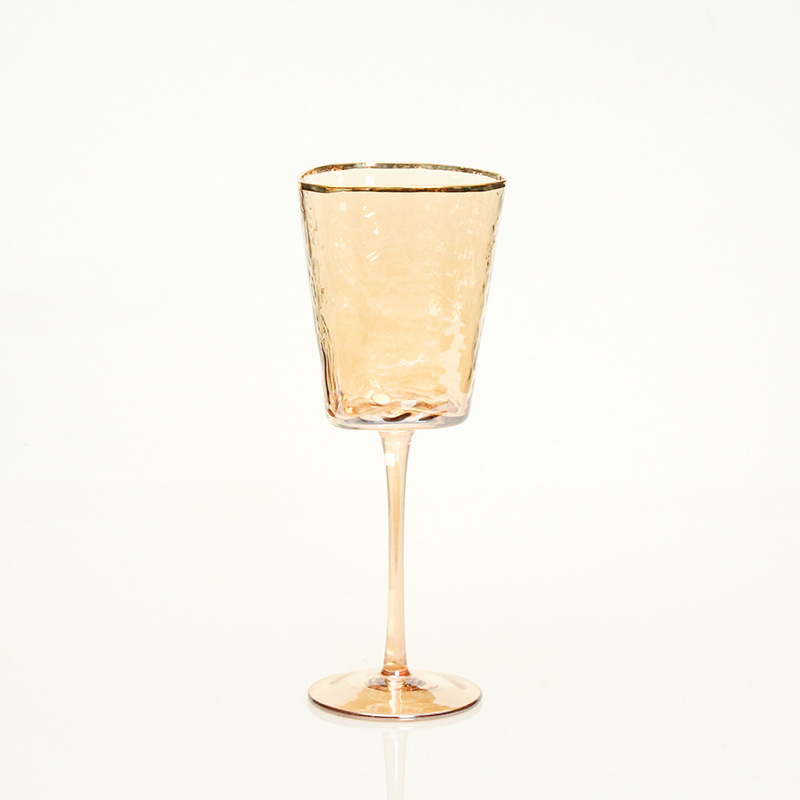 Copa de vino ámbar triangular Phnom Penh