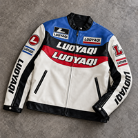 Veste de course personnalisée noire, rouge et blanche avec patchs lettrés, fermeture éclair, col montant, style streetwear décontracté urbain rétro pour hommes
