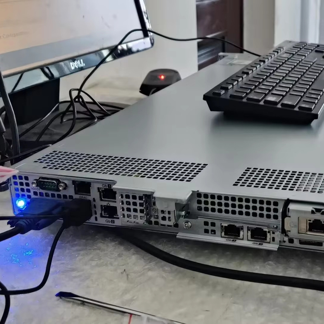 Brand New for DELL R6515 Server with 7H12 2.6Ghz 64-Cores HBA330 Card Used Rack Server 1U