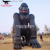 Modèle de Kingkong de gorille animatronique d'intérieur pour les parcs de trampoline d'aventure Simulation de parc à thème en métal en fibre de verre pour les maisons de jeu