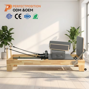 Machine de Pilates Reformer Commerciale en Bois de Chêne pour Studio et Entraînement en Salle de Sport, avec Chariot Fluide et Barre de Pieds Réglable, Vente en Gros - Product Image 1