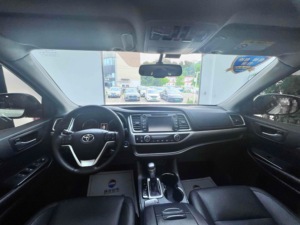 2017 pour <span class=keywords><strong>Toyota</strong></span> Highlander 2.0T 4WD Luxury Navigation Edition <span class=keywords><strong>7</strong></span> <span class=keywords><strong>places</strong></span> <span class=keywords><strong>voiture</strong></span> d'<span class=keywords><strong>occasion</strong></span> - Product Image 4