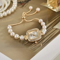 Montres-bracelets de luxe pour femmes W199 avec cadran carré orné de perles, bracelet réglable, cadran en verre, mouvement à quartz