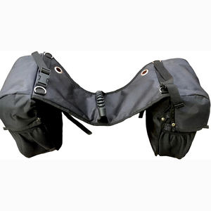 Échantillon gratuit Selle de cheval de qualité supérieure Cashel, taille moyenne, avec sac à pommeau, poches rembourrées isolées, deux poches pour bouteilles d'eau - Product Image 4