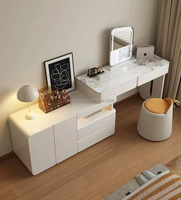Coiffeuse moderne personnalisée avec miroir sur pied et éclairage Garde-robe en PVC Meubles en bois pour femmes filles Application pour la chambre à coucher