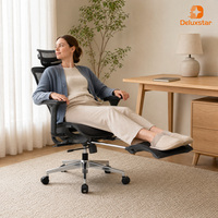 Chaise de bureau moderne en maille avec appui-tête réglable, repose-pieds, soutien lombaire adaptatif et base chromée pour le bureau à domicile