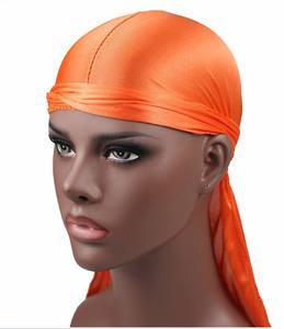 Chapeau de pirate en satin de soie tressé à longue queue de couleur unique Chapeau de chignon élastique Chemo Silky <span class=keywords><strong>Durag</strong></span> pour <span class=keywords><strong>homme</strong></span> femme - Product Image 5