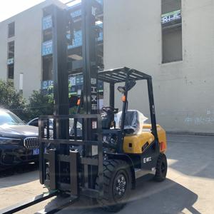 NWE LIUGONG 3.5TON carretilla elevadora diésel 4,5 M con mástil de dos etapas carretilla elevadora de cambio lateral - Product Image 5