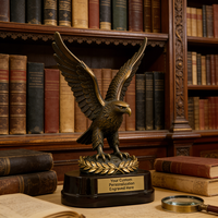 Trophée Aigle Gravé Personnalisé avec Branche d'Olivier, Statue d'Aigle en Bronze Personnalisée pour Récompenses et Reconnaissance, Résine Faite à la Main