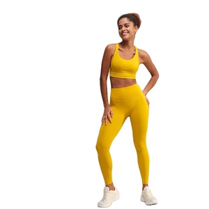 Conjunto de Yoga de Dos Piezas para Mujer, Color Sólido, de Alta Calidad, Cintura Alta, Bra Deportivo Ajustado y Pantalones de Fitness, Color Durazno - Product Image 1