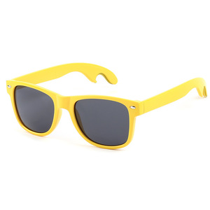 Gafas de <span class=keywords><strong>Sol</strong></span> con Destapador de Botellas de Plástico Negro, Gafas de <span class=keywords><strong>Sol</strong></span> con Destapador de <span class=keywords><strong>Cerveza</strong></span> - Product Image 2