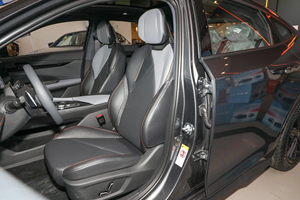 Changan UNI-V <span class=keywords><strong>2022</strong></span> Edición Prestige 1.5T, Sedán Deportivo de Gasolina, Automático de <span class=keywords><strong>7</strong></span> Velocidades, 16000 km, Kilometraje Ultrabajo, Volante a la Izquierda, Usado - Product Image 6