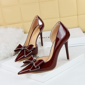 Scarpe da donna per banchetti con tacco alto con lato scavato scarpe singole con tacco alto e fiocco con strass a punta con taglio superficiale 2023 - Product Image 2