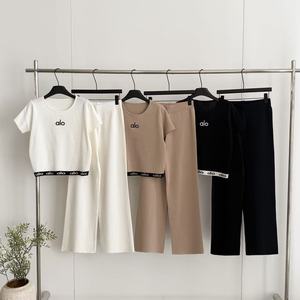 Nuovo Completo Estivo da Donna in Stile Preppy: Top Elegante Ricamato a Maniche Corte + <span class=keywords><strong>Pantaloni</strong></span> Larghi in Maglia, Set Casual Due Pezzi - Product Image 3