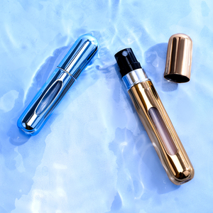 Flacon de parfum en verre et aluminium de 8 ml et 5 ml à remplissage par le bas, vaporisateur de parfum portable mini rechargeable - Product Image 2